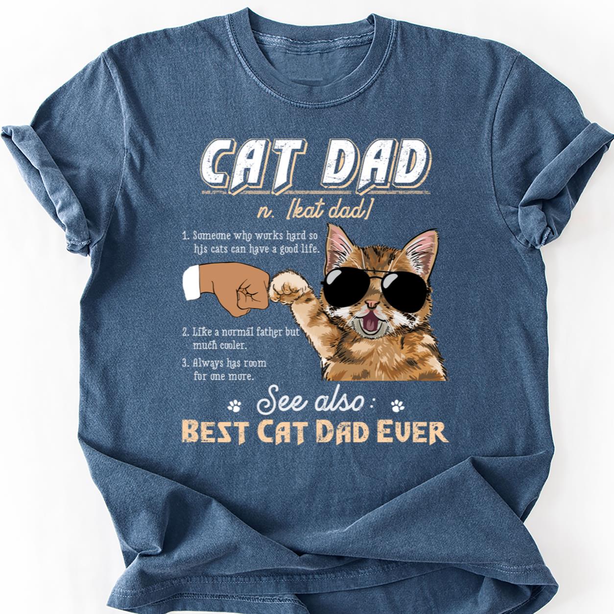 Best Cat Mom Fist Bump Retro Tee