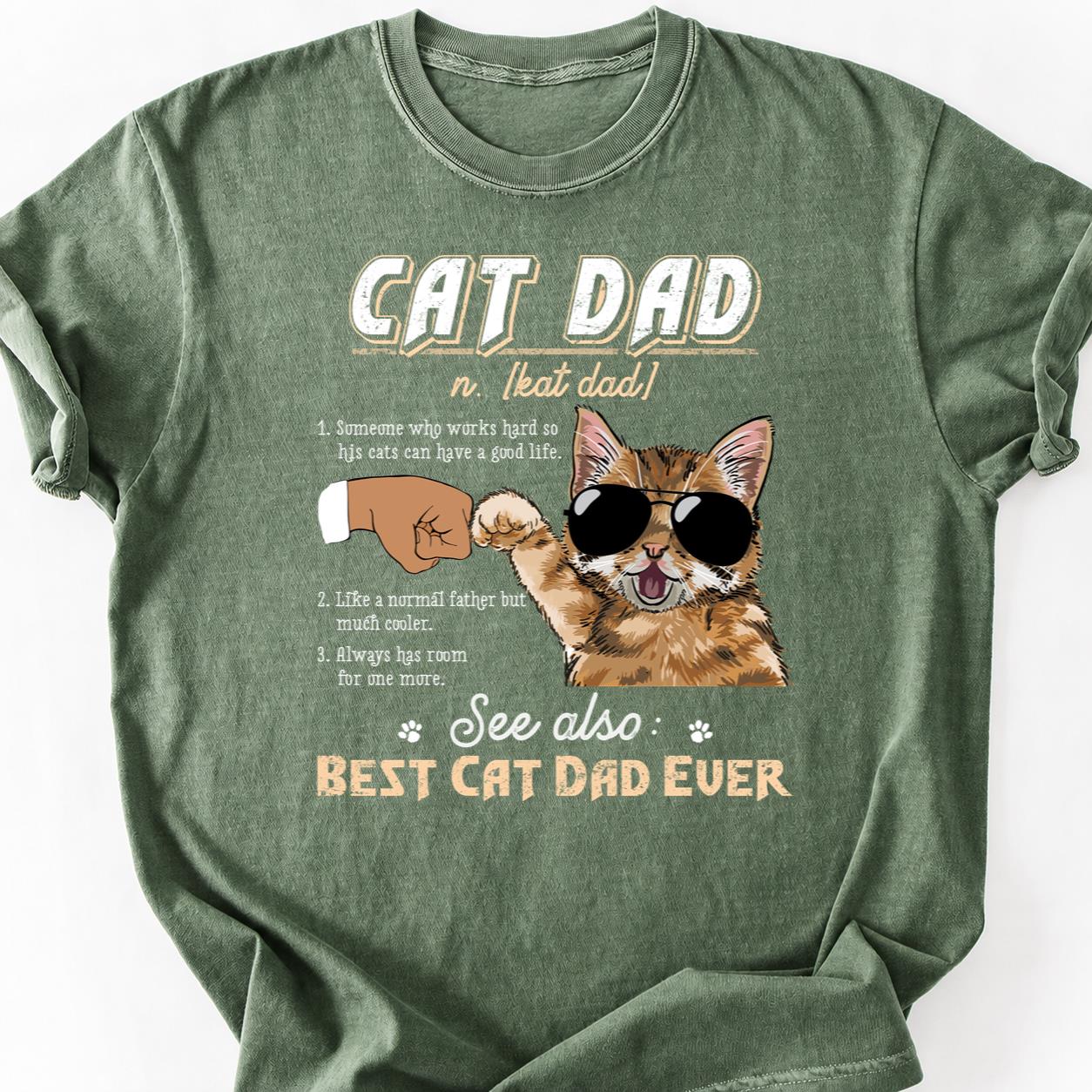 Best Cat Mom Fist Bump Retro Tee