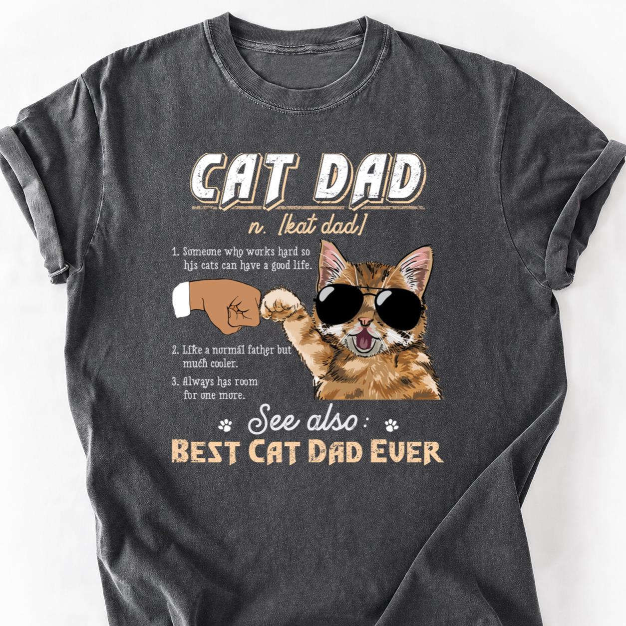 Best Cat Mom Fist Bump Retro Tee
