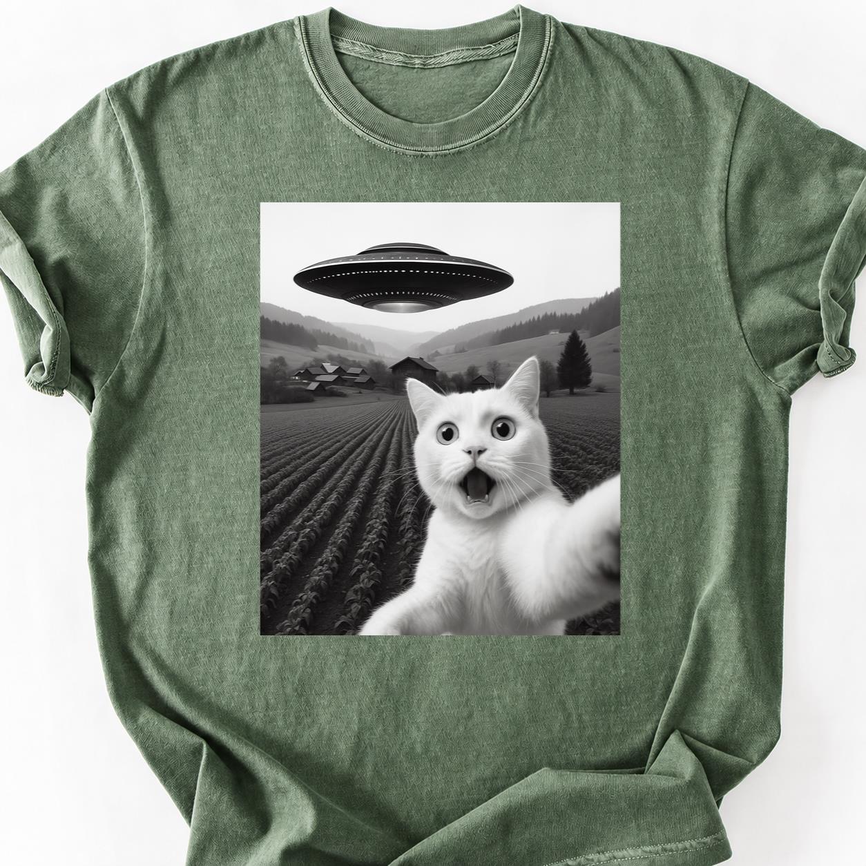 White Cat UFO Selfie Shocked Tee